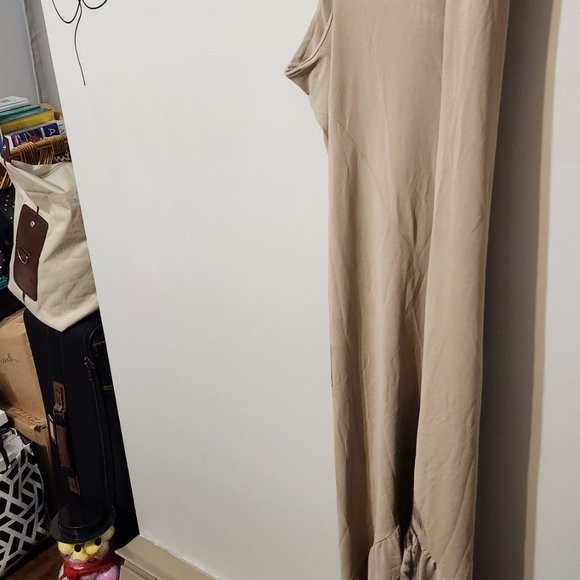 Asymetrical one shoulder midi dress - Picture 4 of 7